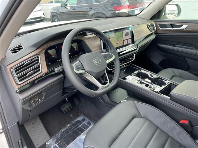 new 2025 Volkswagen Atlas car, priced at $46,139