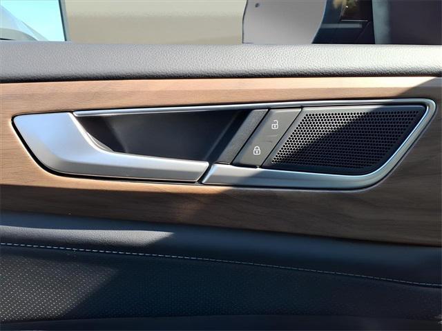 new 2026 Volkswagen Atlas car, priced at $40,700