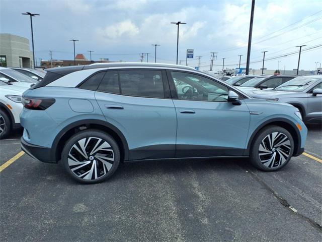 new 2025 Volkswagen ID.4 car, priced at $59,461