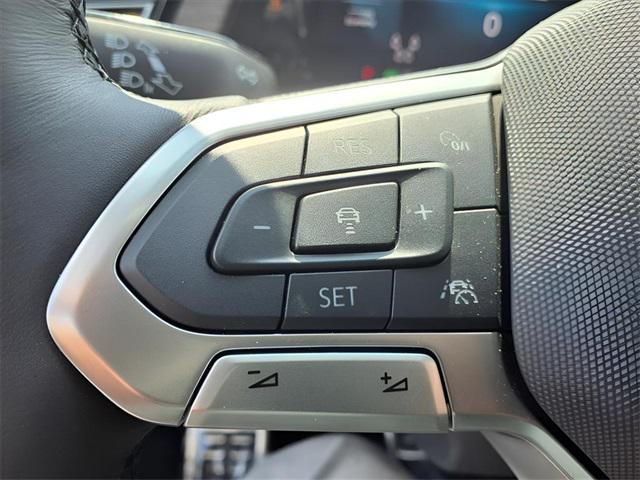 new 2025 Volkswagen Atlas car, priced at $47,888