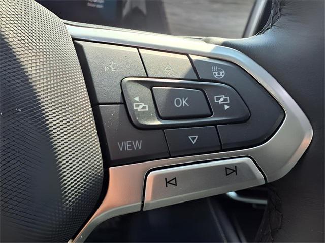 new 2025 Volkswagen Atlas car, priced at $47,888