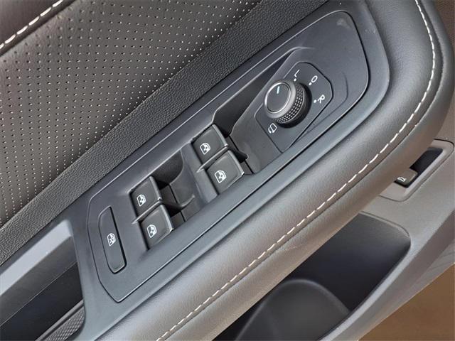 new 2025 Volkswagen Atlas car, priced at $47,888