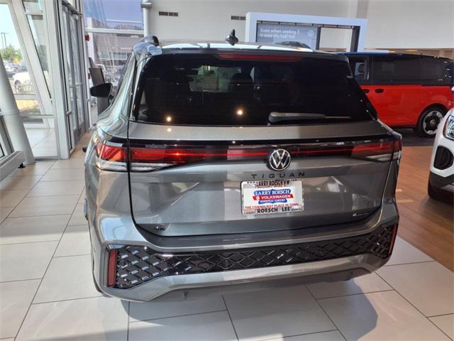 new 2025 Volkswagen Tiguan car, priced at $37,925