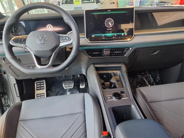 new 2025 Volkswagen Tiguan car, priced at $37,925