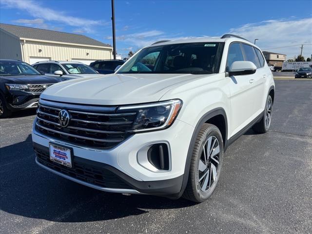 new 2024 Volkswagen Atlas car, priced at $40,828