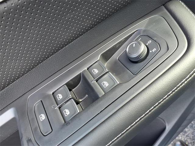 new 2026 Volkswagen Atlas car, priced at $45,927