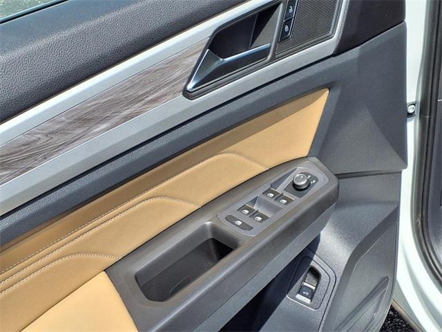 used 2021 Volkswagen Atlas Cross Sport car, priced at $25,000