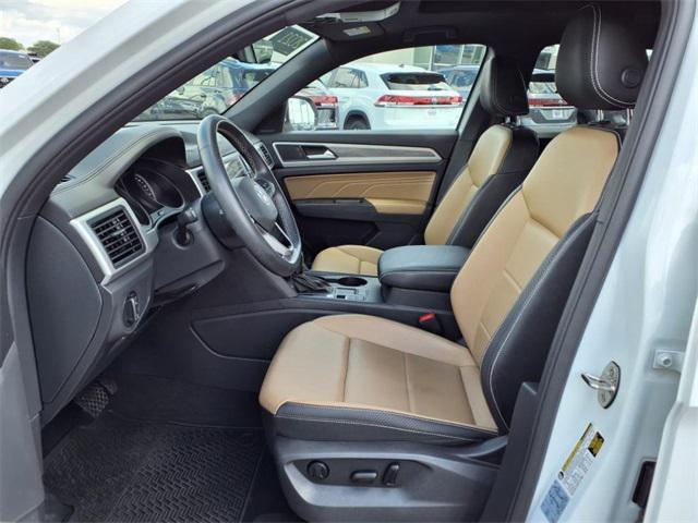 used 2021 Volkswagen Atlas Cross Sport car, priced at $25,000