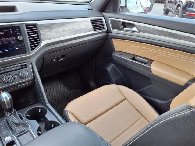 used 2021 Volkswagen Atlas Cross Sport car, priced at $25,000