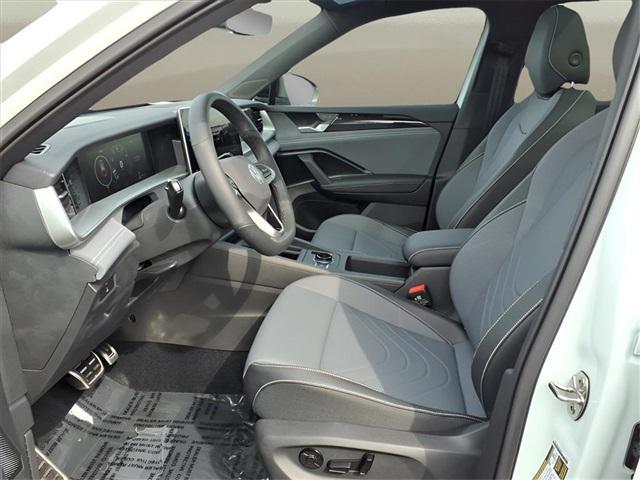 new 2025 Volkswagen Tiguan car, priced at $36,998