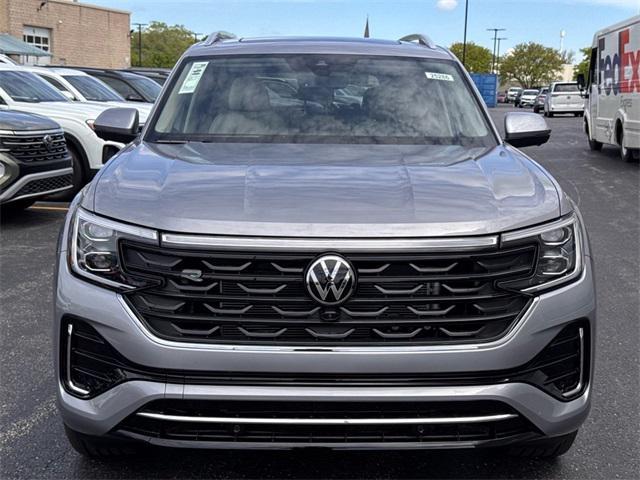 new 2025 Volkswagen Atlas car, priced at $51,238