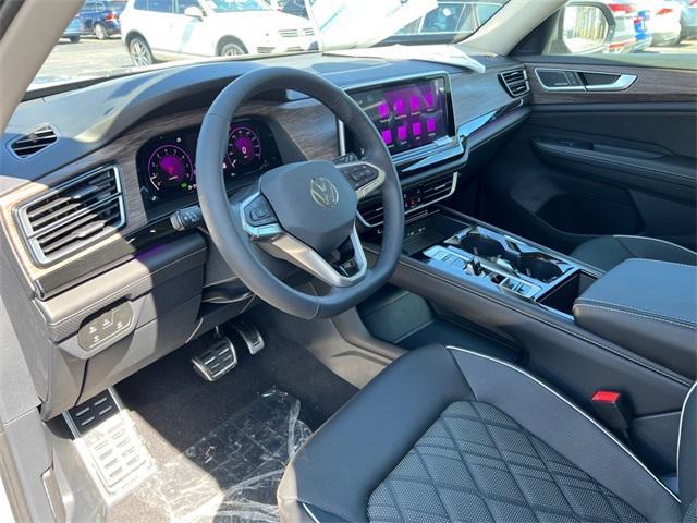 new 2025 Volkswagen Atlas car, priced at $50,675