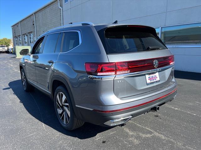 new 2024 Volkswagen Atlas car, priced at $43,252