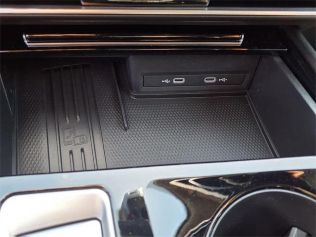 new 2025 Volkswagen Atlas car, priced at $50,836