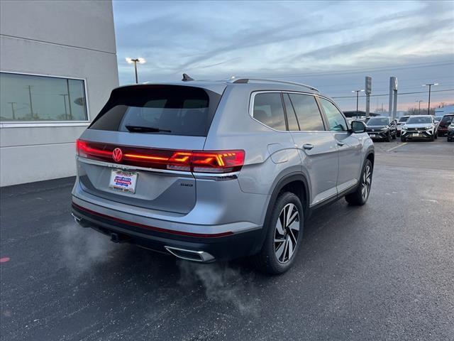 new 2024 Volkswagen Atlas car, priced at $43,111