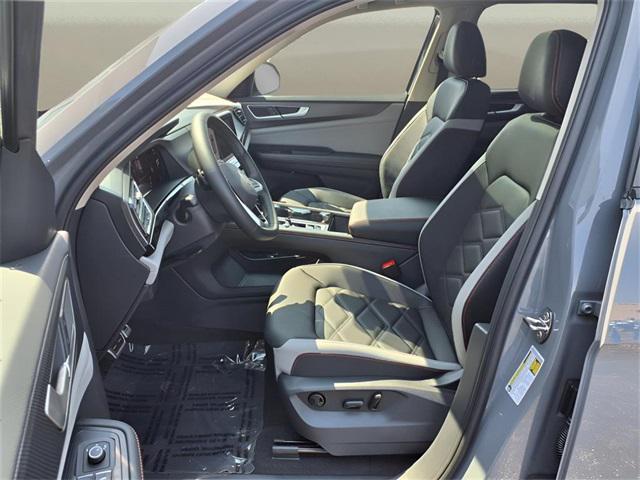 new 2025 Volkswagen Atlas car, priced at $43,764