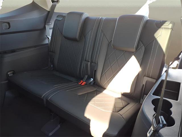 new 2026 Volkswagen Atlas car, priced at $54,118