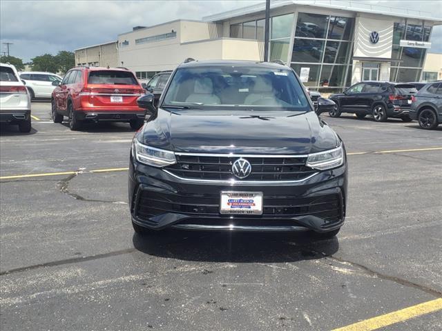 new 2024 Volkswagen Tiguan car, priced at $32,940