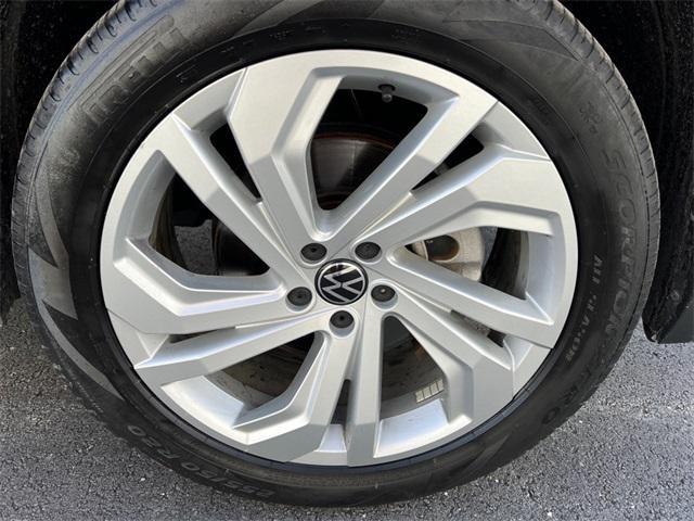 used 2021 Volkswagen Atlas car, priced at $27,400