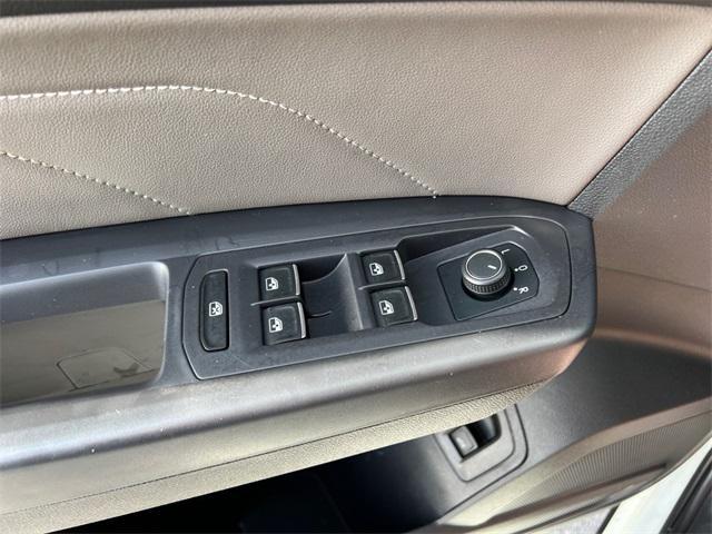 used 2021 Volkswagen Atlas car, priced at $27,400