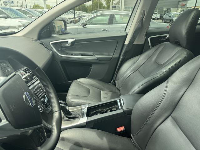 used 2016 Volvo XC60 car, priced at $10,600
