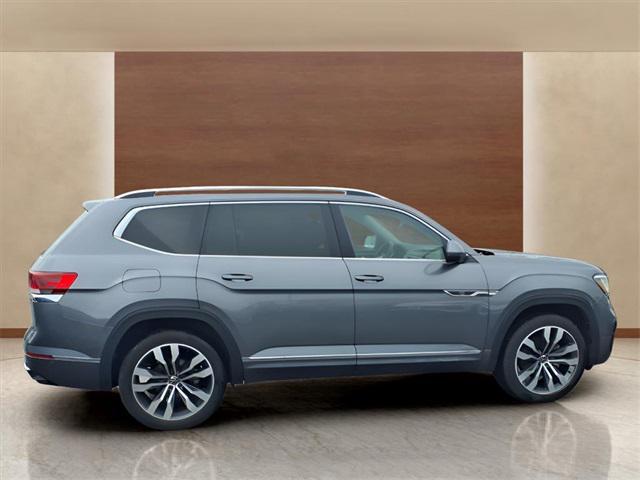 used 2023 Volkswagen Atlas car, priced at $36,900