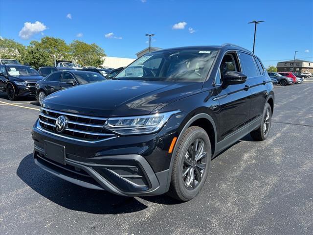 new 2024 Volkswagen Tiguan car, priced at $31,048