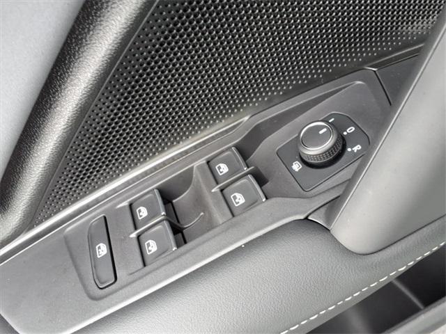 new 2025 Volkswagen Tiguan car, priced at $34,520