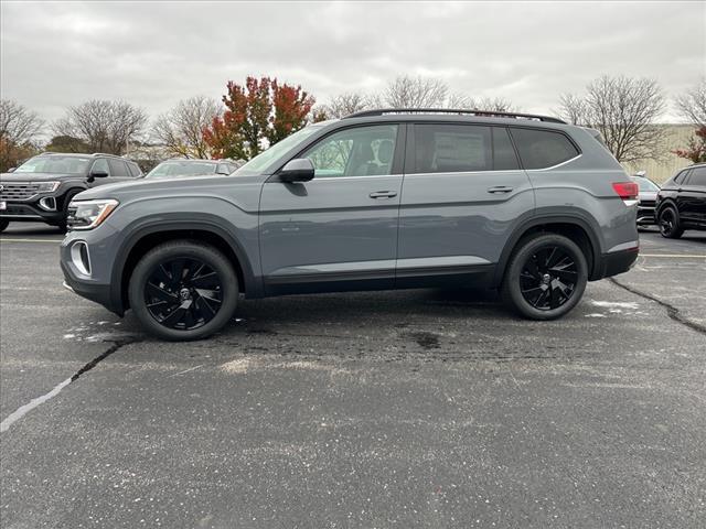 new 2025 Volkswagen Atlas car, priced at $44,475