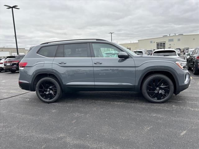 new 2025 Volkswagen Atlas car, priced at $44,475