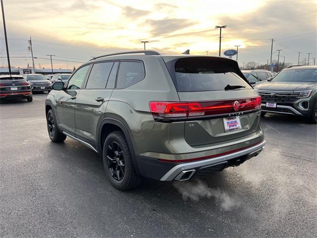 new 2025 Volkswagen Atlas car, priced at $43,154