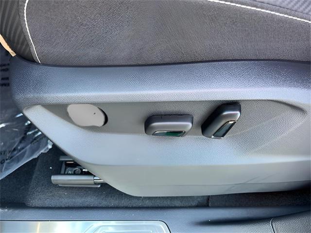 new 2025 Volkswagen Atlas Cross Sport car, priced at $39,625