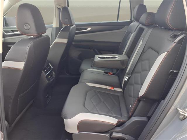 new 2025 Volkswagen Atlas car, priced at $41,528