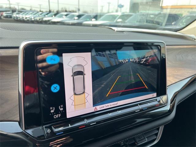 new 2025 Volkswagen Atlas car, priced at $41,943