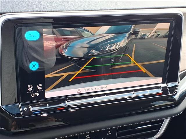 new 2026 Volkswagen Atlas car, priced at $41,137