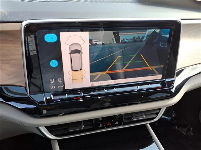 new 2026 Volkswagen Atlas car, priced at $47,120