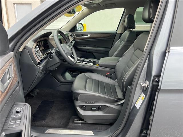 used 2024 Volkswagen Atlas car, priced at $41,499