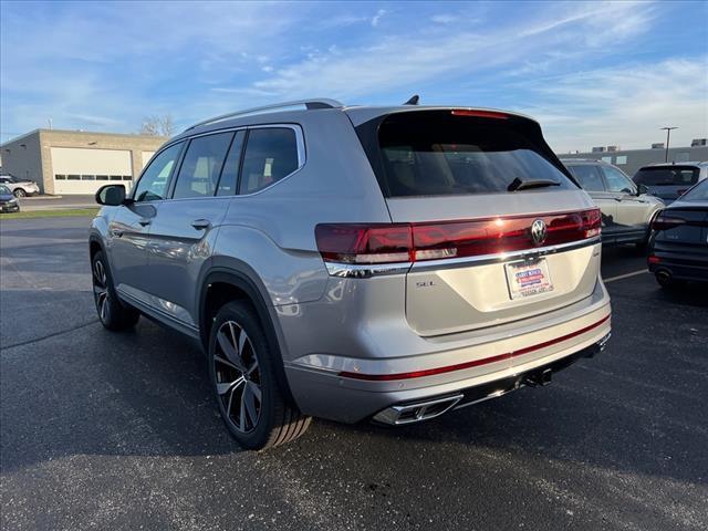 new 2025 Volkswagen Atlas car, priced at $51,738