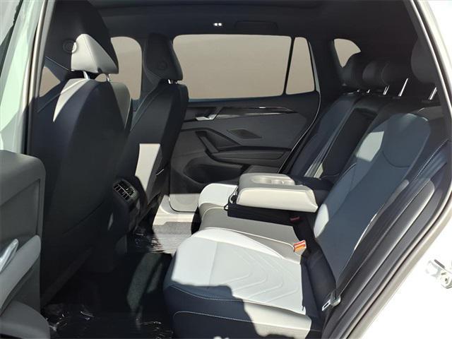 new 2025 Volkswagen Tiguan car, priced at $36,680