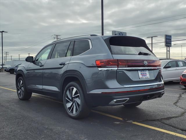 used 2024 Volkswagen Atlas car, priced at $42,576