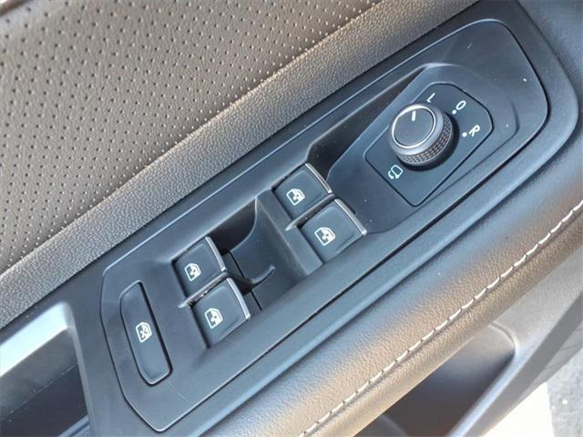 new 2026 Volkswagen Atlas car, priced at $53,681