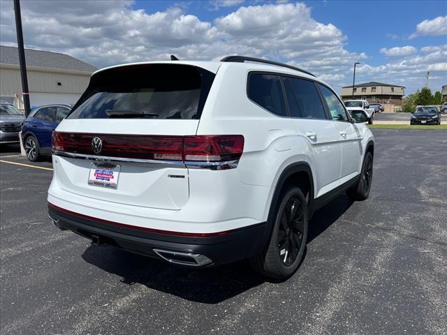 new 2024 Volkswagen Atlas car, priced at $39,588