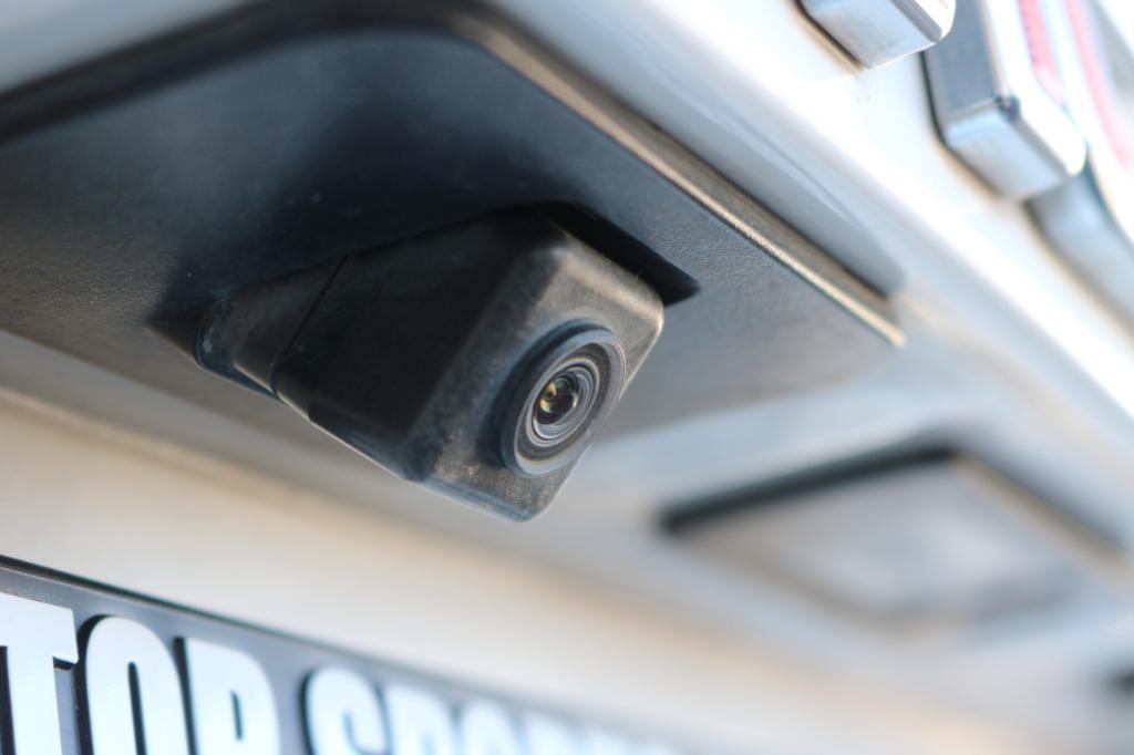 used 2018 GMC Yukon car, priced at $29,950