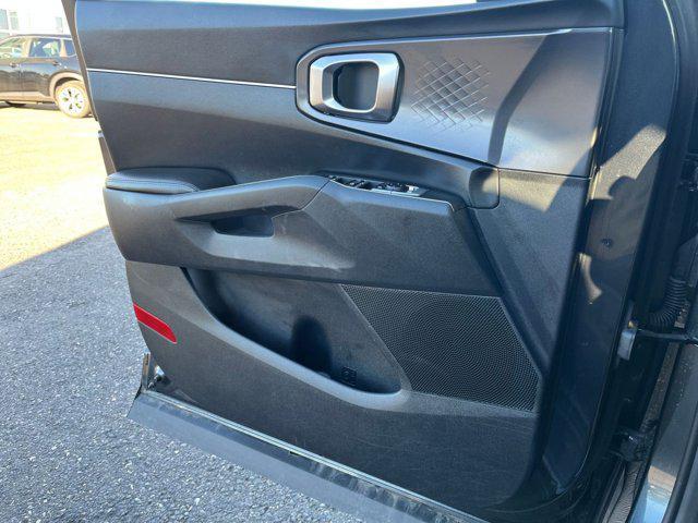 used 2024 Kia Sorento car, priced at $29,697