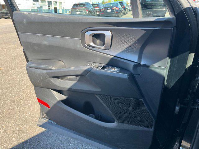 used 2024 Kia Sorento car, priced at $28,403