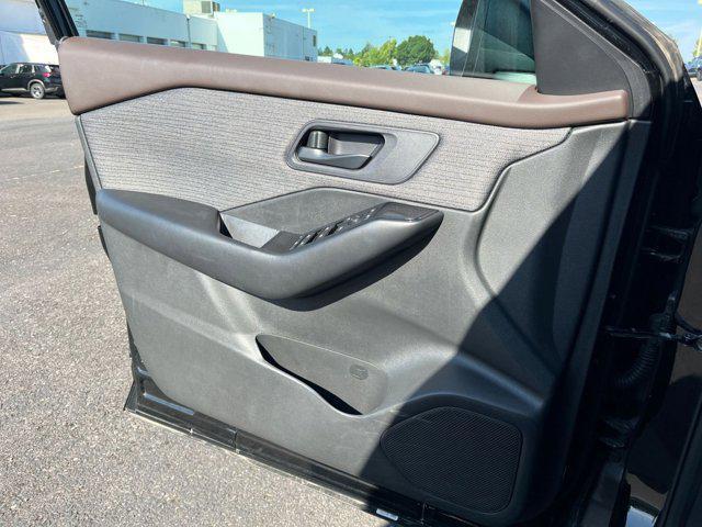used 2023 Nissan Rogue car, priced at $21,092