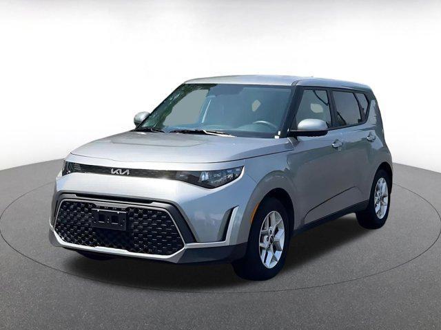 used 2024 Kia Soul car, priced at $17,221