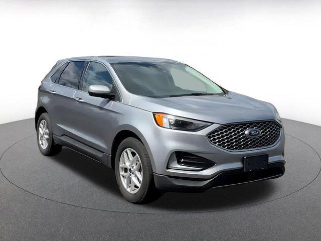 used 2024 Ford Edge car, priced at $25,160