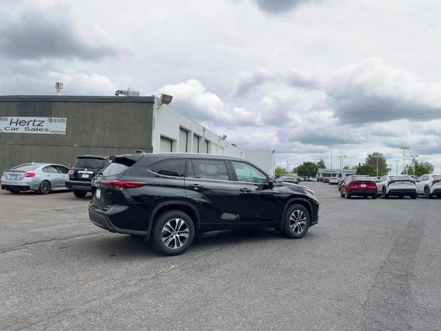 used 2023 Toyota Highlander car, priced at $38,255