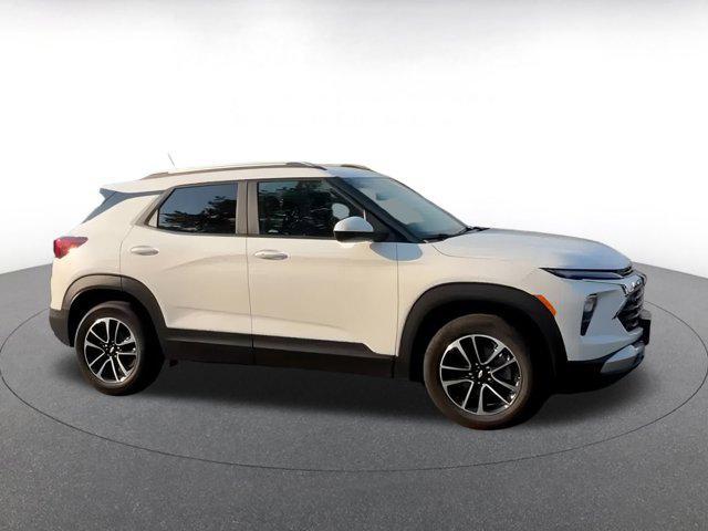 used 2024 Chevrolet TrailBlazer car, priced at $22,805
